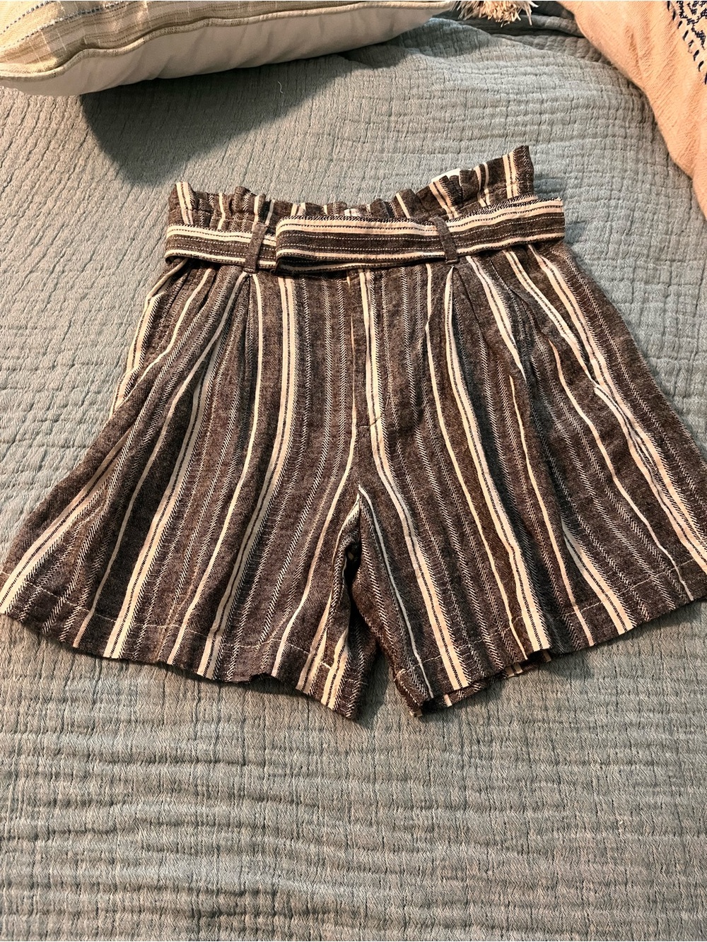 Banana Republic gray and White Striped Paperbag Waist Shorts 4